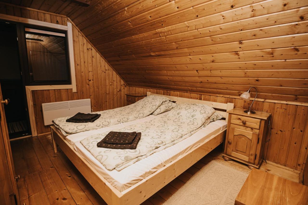 Sugopatak Kulcsoshaz Villa Izvoare  Exteriör bild